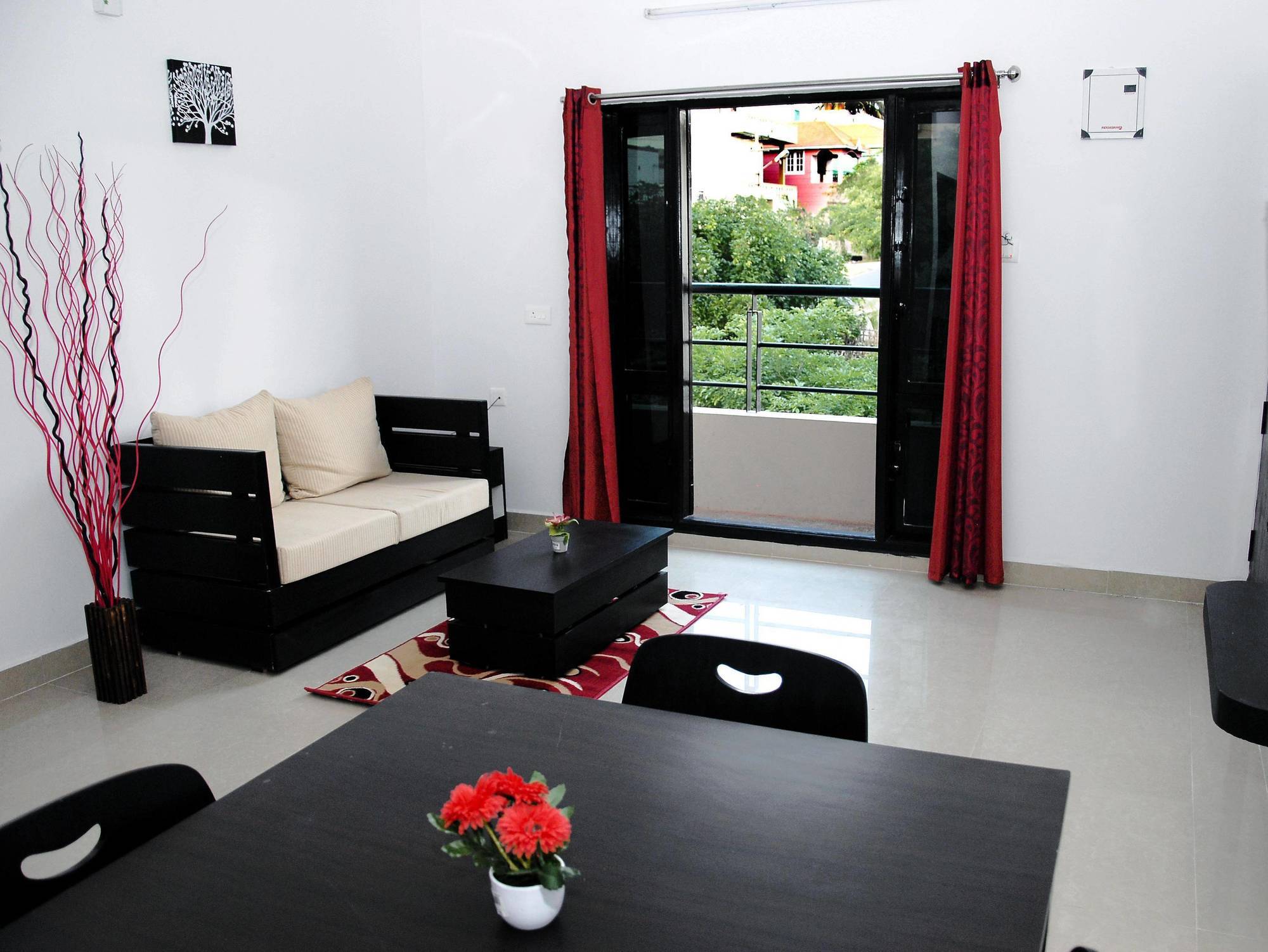 Varsha Enclave Serviced Apartment 마이소르 외부 사진